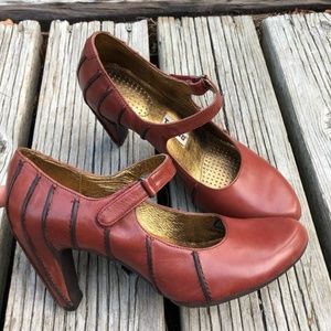 Tsubo Cherry/Flame Anush Mary Jane Pump SZ 8/38